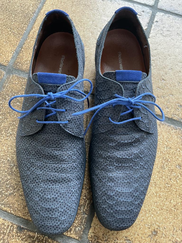 schoenen, Ophalen, Blauw, Floris van Bommel, Zo goed als nieuw