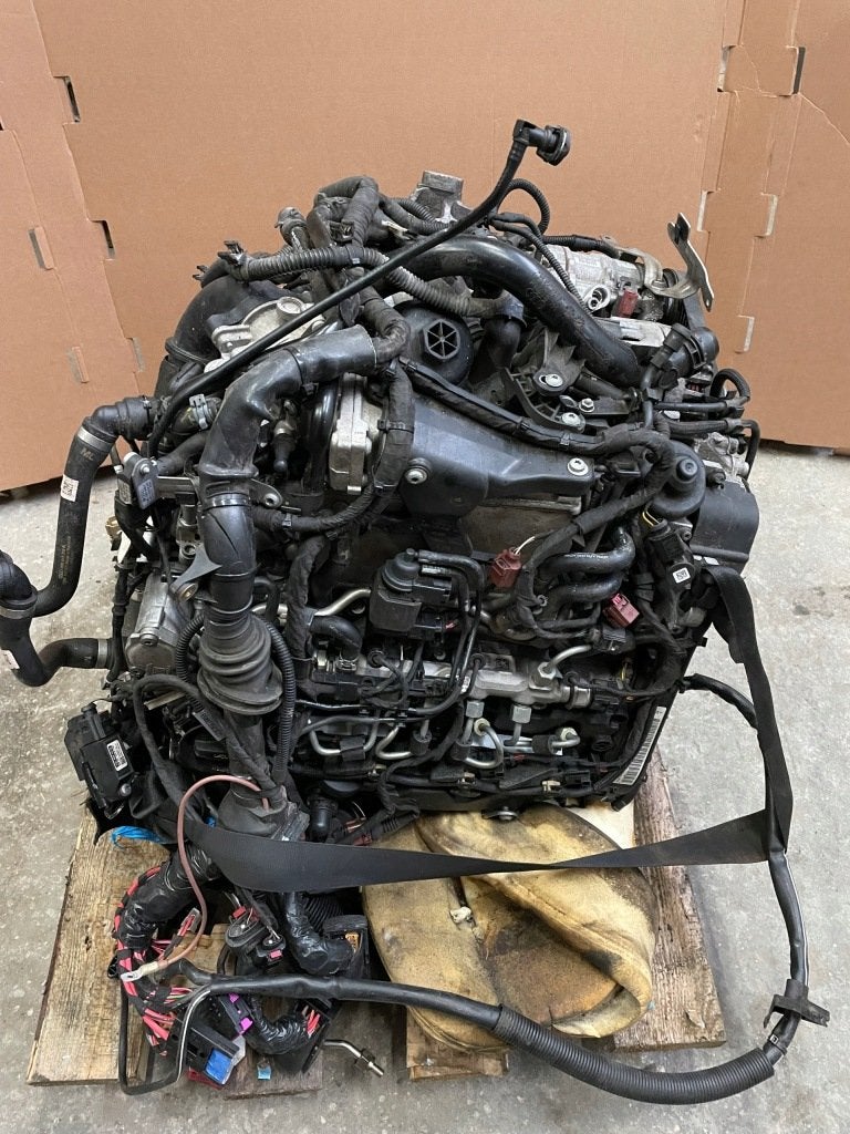 Moteur CNHC Complet A4 A5 Q5 AUDI, Envoi, Utilisé, Skoda