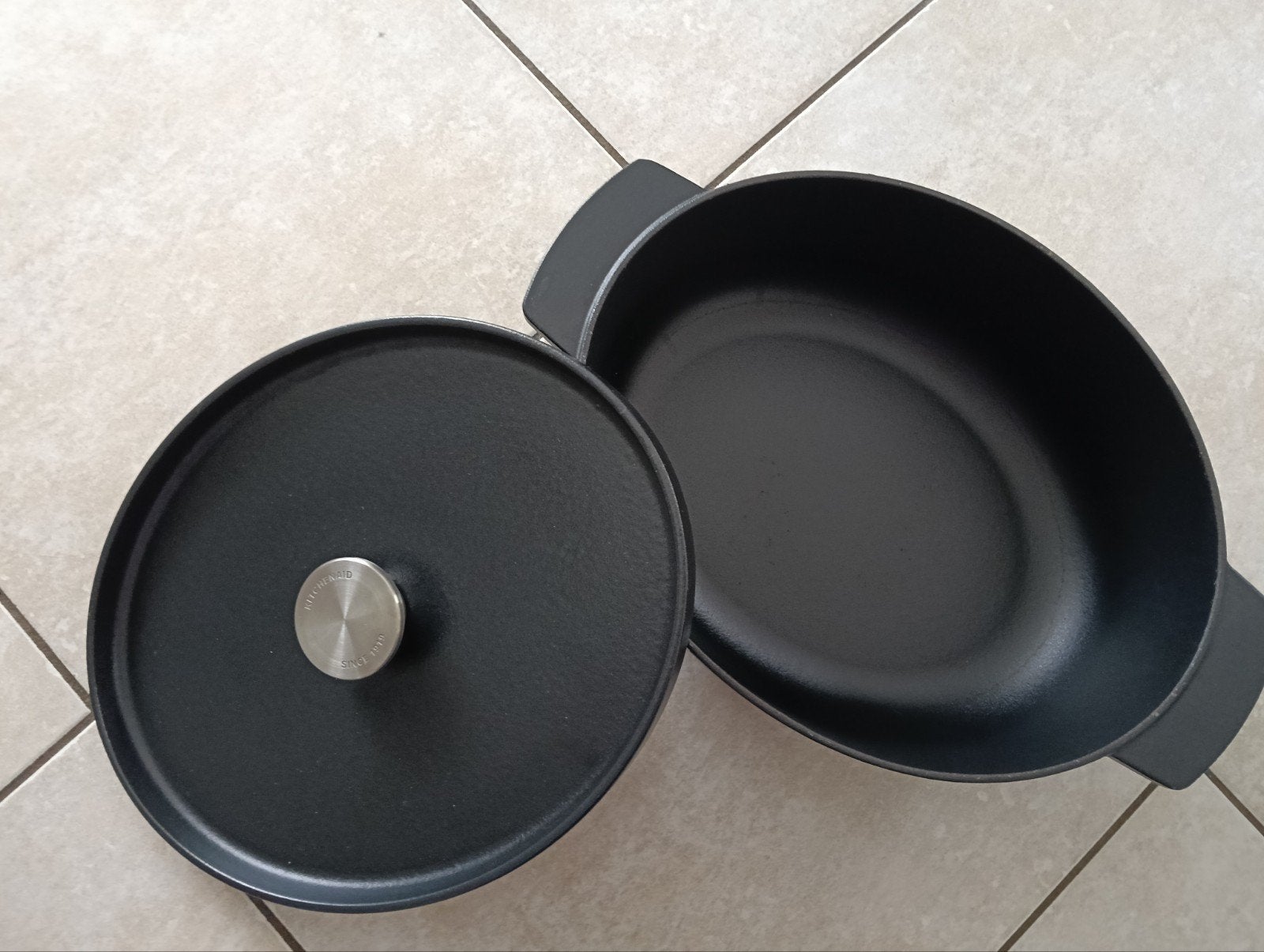 Kitchen aid gietijzeren braadpan, Huis en Inrichting, Keuken | Potten en Pannen, Ophalen, Gietijzer, Braadpan