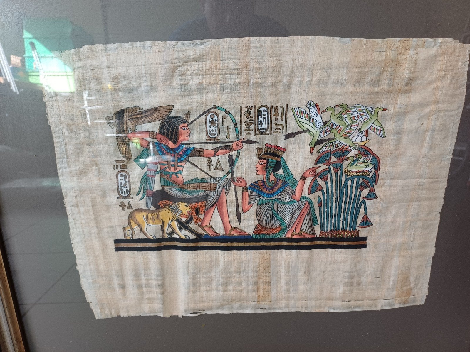 Dessin au papyrus dans un cadre, Enlèvement