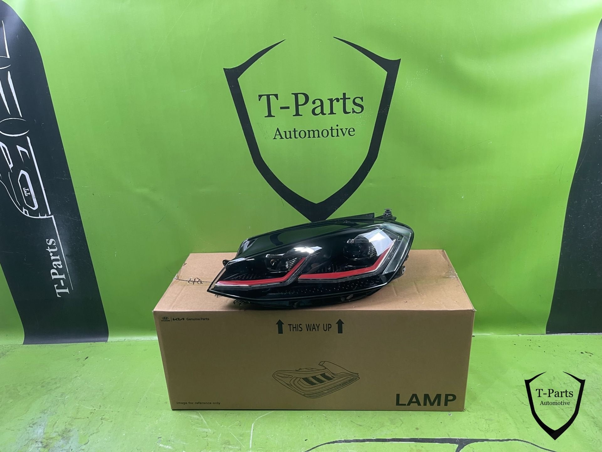 Phare avant gauche pour Volkswagen Golf 7 GTI 5G1941077A, Autos : Pièces & Accessoires, Éclairage, Neuf, Info@fabrikant.eu, Fabrikant BV