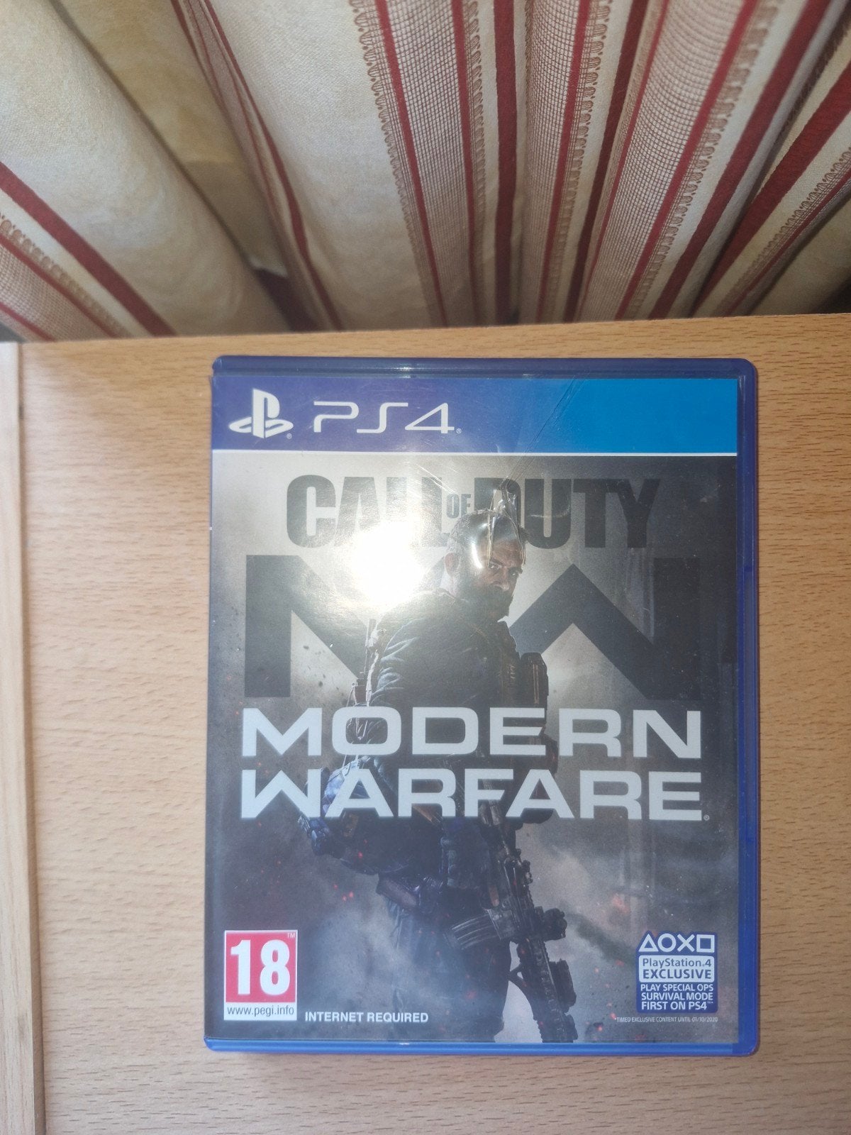 Call of duty modern warfare ps4, Games en Spelcomputers, Ophalen of Verzenden, Zo goed als nieuw, Shooter