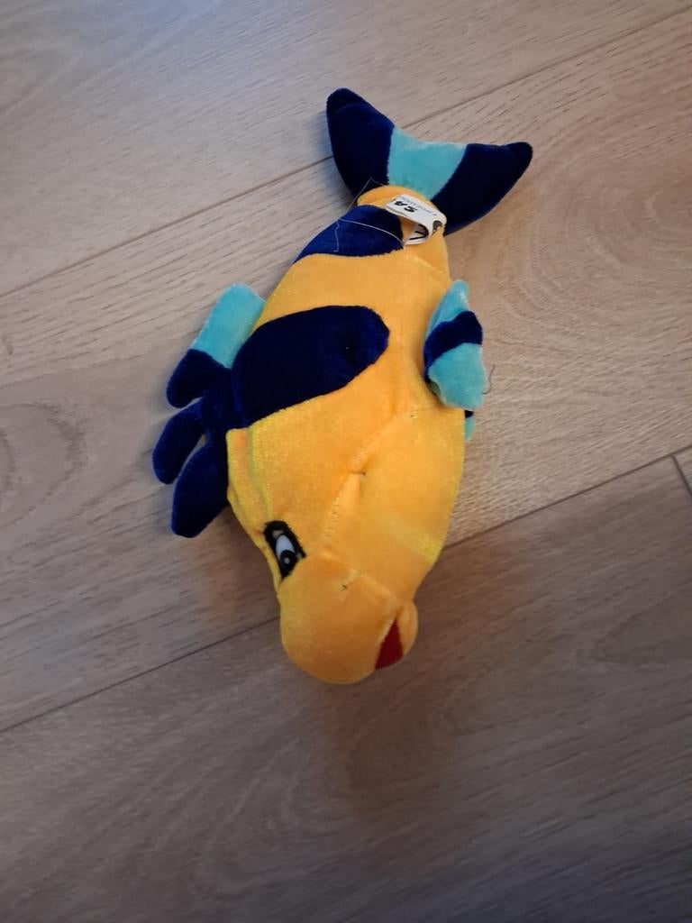 Prentenboeken, speelgoed en knuffels, thema  water,  vissen, Ophalen