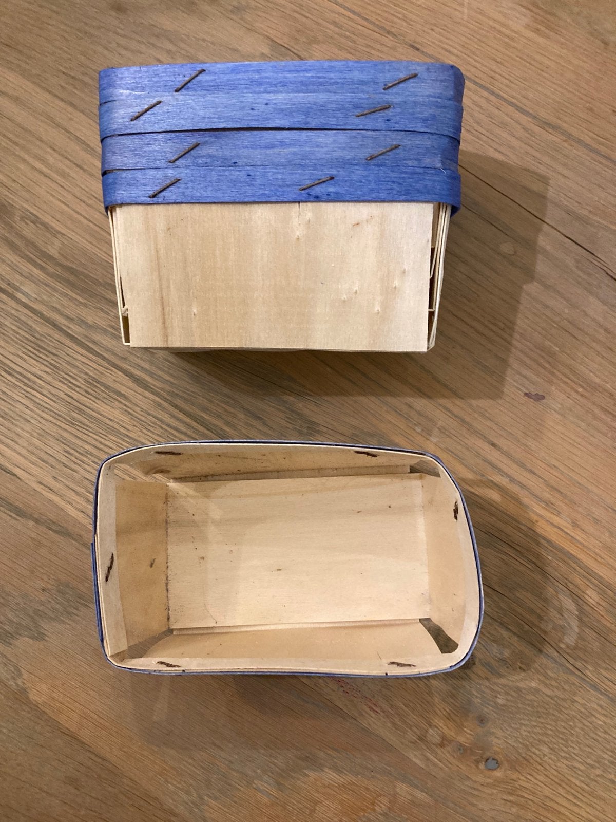 Houten bakje, Ophalen, Zo goed als nieuw