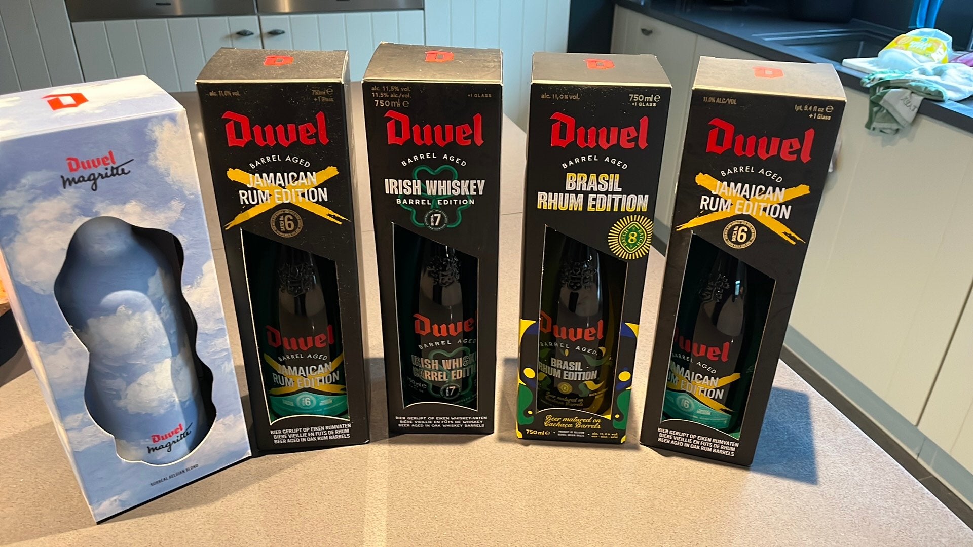 Duvel barrel aged en magritte, Verzamelen, Ophalen of Verzenden, Zo goed als nieuw, Duvel