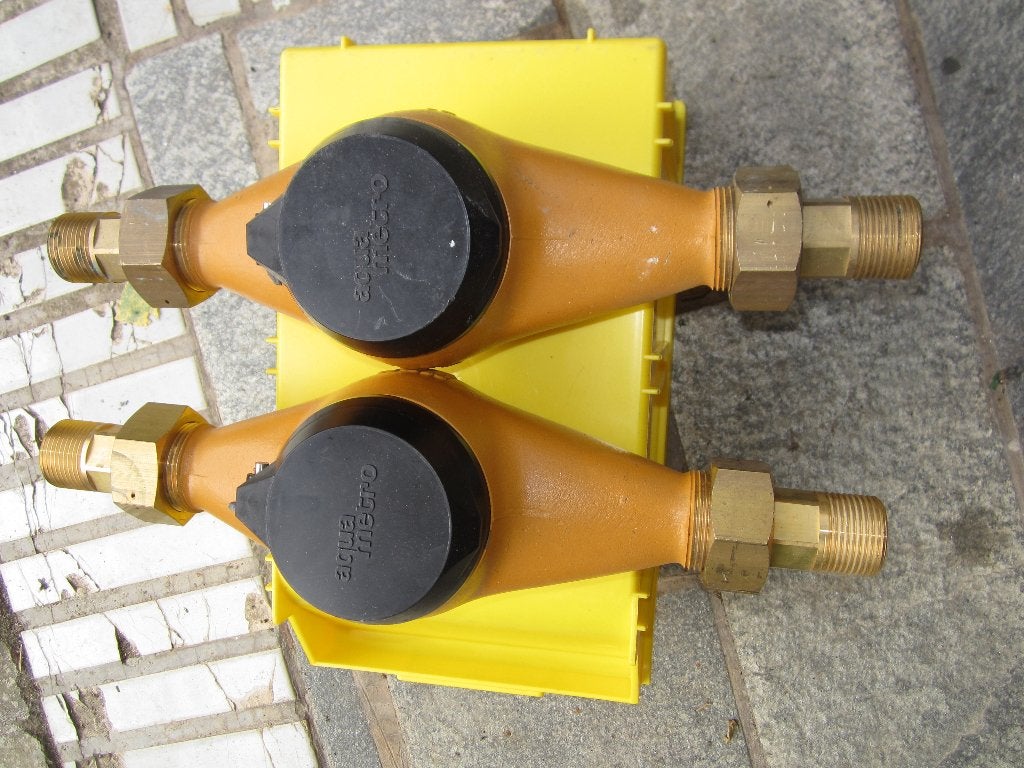 COMPTEURS A EAU, Bricolage & Construction, Enlèvement, Neuf, Cuivre ou Laiton