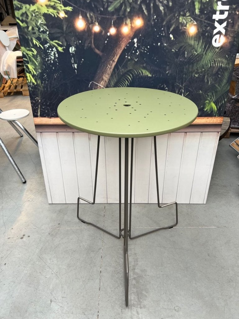 Extremis tiki tafel, Tuin en Terras, Tuintafels, Zo goed als nieuw, Verzenden