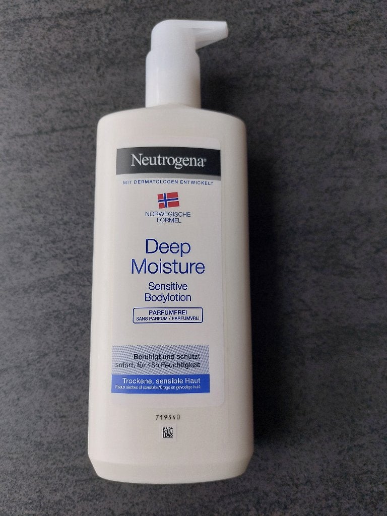 Neutrogena sensitive bodylotion, Bijoux, Sacs & Beauté, Enlèvement, Neuf, Body lotion, Crème ou Huile