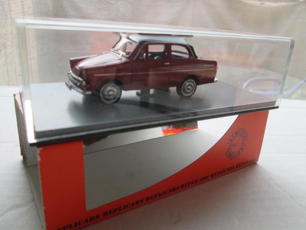 Replicars 1961 Daf Daffodil rot schwarz 1:43 mit OVP, Ophalen of Verzenden, Zo goed als nieuw, Auto, Overige merken