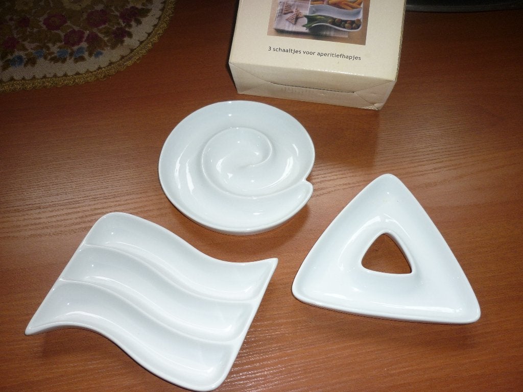 Schaaltjes aperitiefhapjes nieuw, Ophalen of Verzenden, Nieuw, Aardewerk, Schaal of Schalen