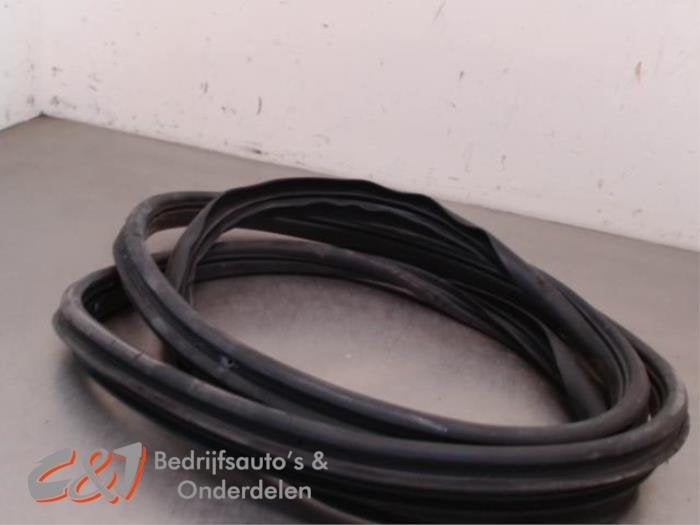 Joint caoutchouc porte coulissante gauche d'un Fiat Doblo, -, 3 mois de garantie, Utilisé, Fiat
