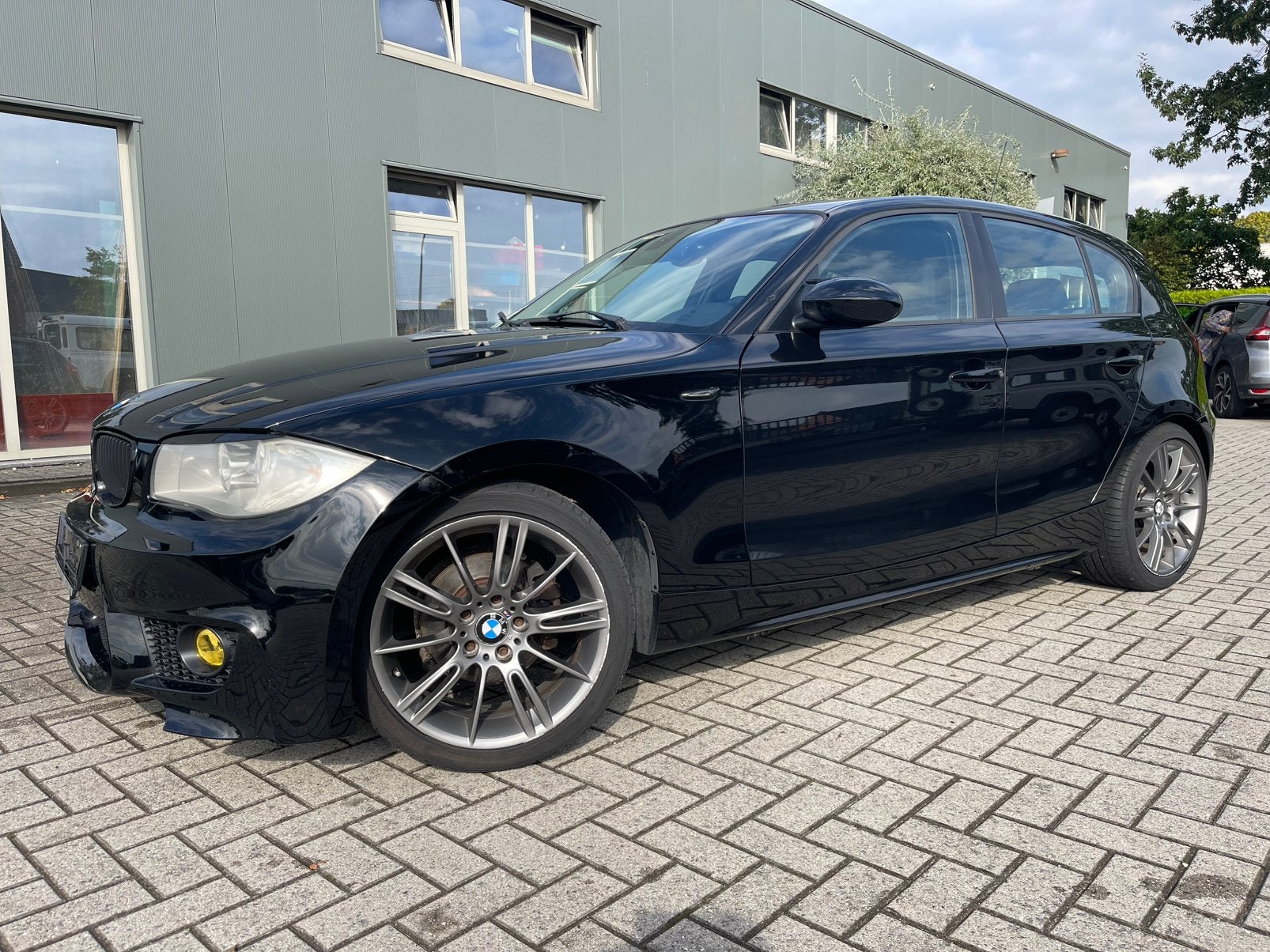 120d 5drs./AIRCO/M-kit!!!!!!, Auto's, BMW, Voorwielaandrijving, 1995 cc, Zwart, 4 cilinders