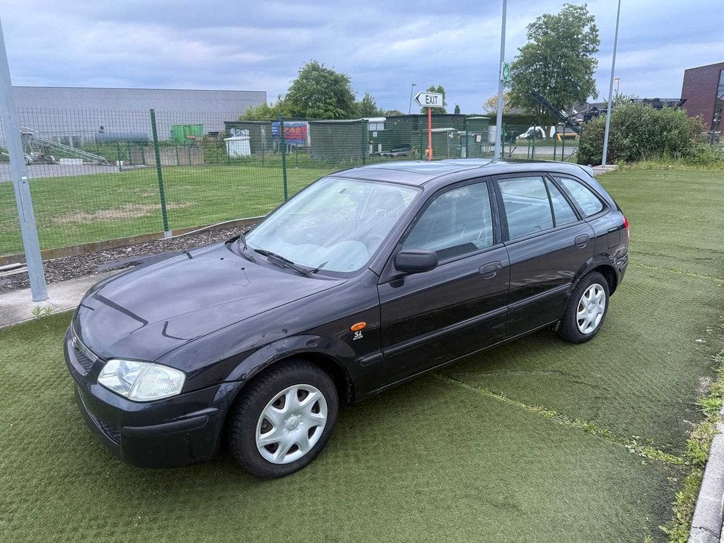 MAZDA - 1999 - 323 - Voiture, Autos, Mazda, Entreprise, Essence, Euro 1, Autre carrosserie, Boîte manuelle, Occasion