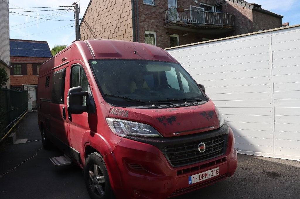 motorhome van aménagé, Marchepied électrique, Fiat, 5 à 6 mètres, Automatique
