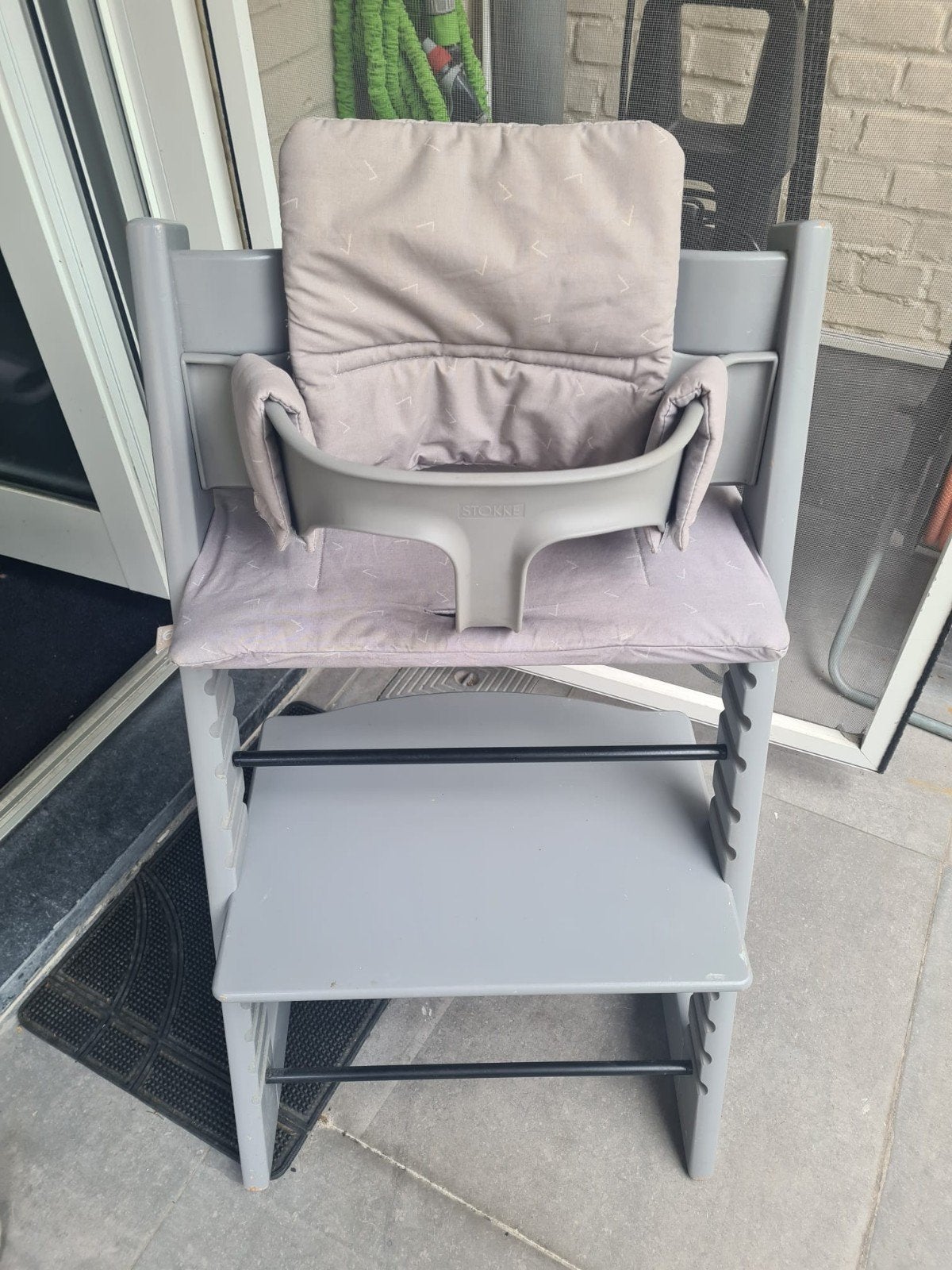 Storm Grey trip trap met babyset en kussenset, Kinderen en Baby's, Ophalen, Zo goed als nieuw, Meegroeistoel, Stoelverkleiner