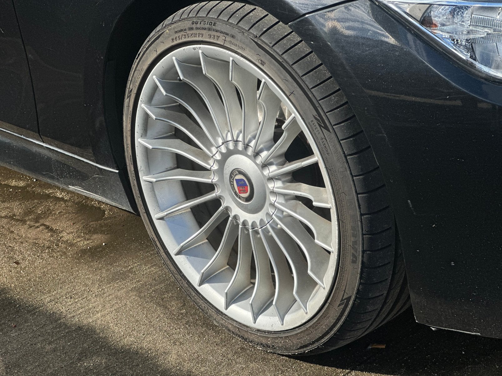 Mooie en sportieve alpina velgen met banden breedset, Auto-onderdelen, Banden en Velgen, All Season, Personenwagen, Ophalen