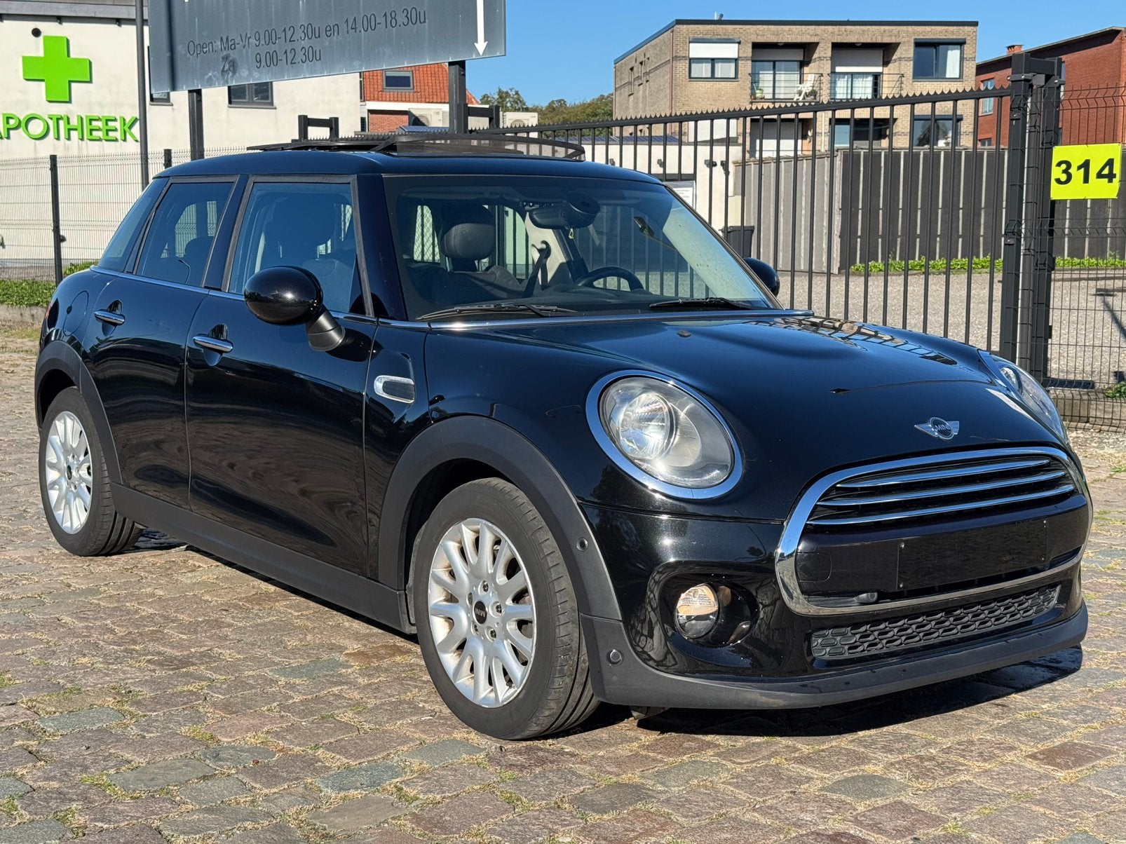 Mini Cooper D *Pano*Camera*Leder*Navi*, Auto's, Automaat, Bedrijf, Cooper, Te koop