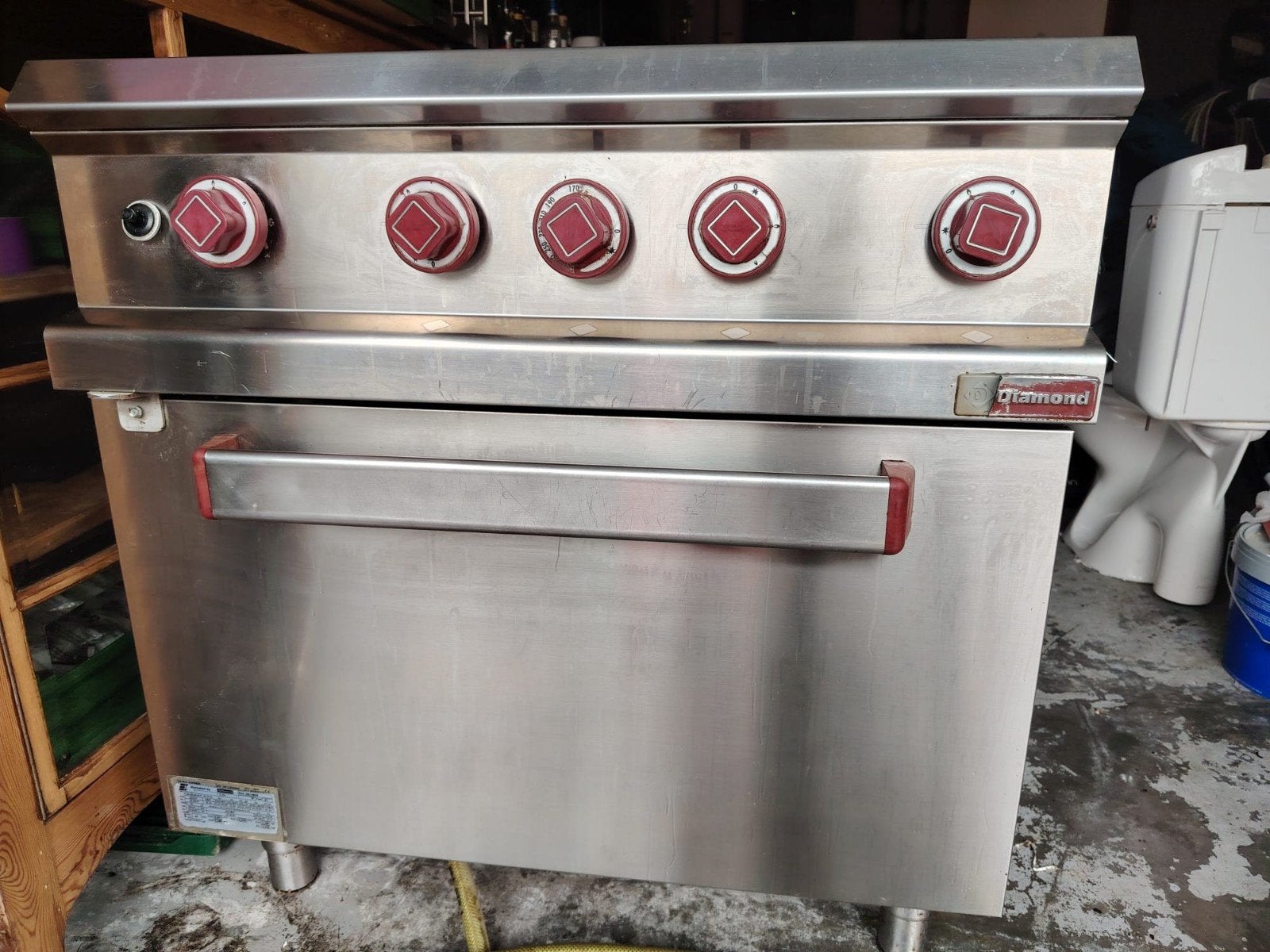 Fourneau 4- feux sur four gaz Gn 2/1 -Diamond G9 / 4BF8, Articles professionnels, Horeca | Équipement de cuisine, Enlèvement ou Envoi