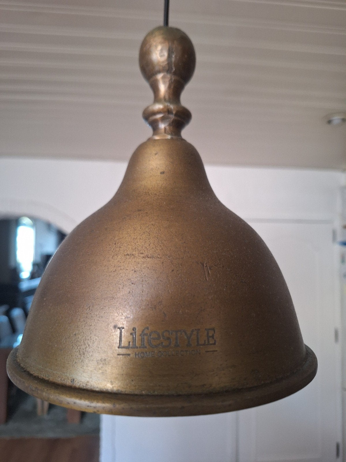 Bronzen lamp, Ophalen