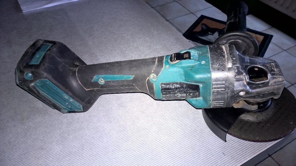 makita haakse slijper xgt 40v in goede staat, Ophalen of Verzenden, Zo goed als nieuw, 700 tot 1000 watt, Haakse handslijpmachine