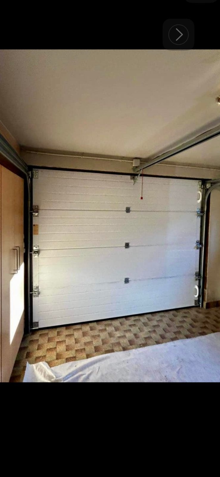 Sectionale poort, Ophalen, Kunststof, 200 cm of meer, Schuifpoort
