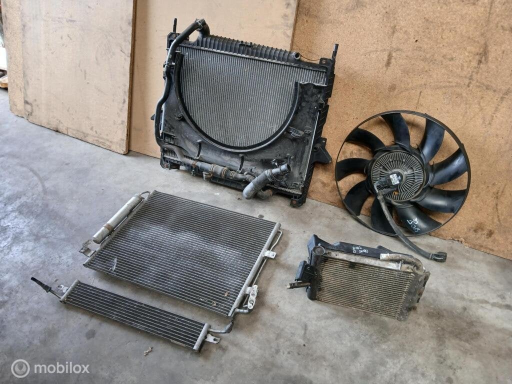 Radiateur Range Rover Sport 3.6 TdV8 koeler radiator, Land Rover, Land Rover, Enlèvement ou Envoi, Utilisé