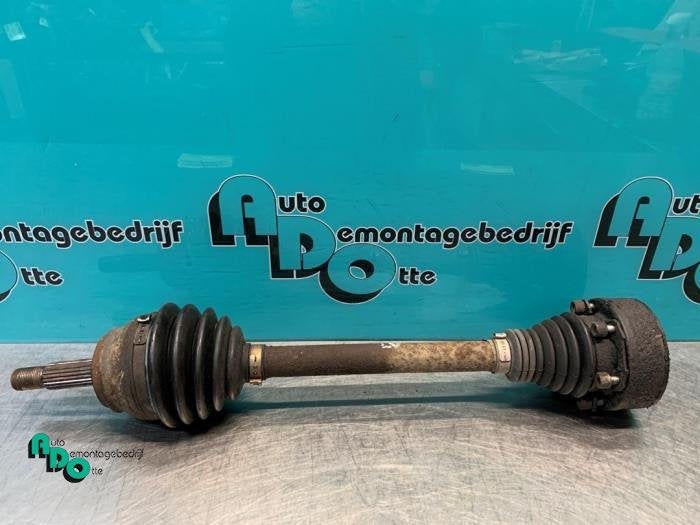 Arbre de transmission avant gauche d'un Volkswagen Golf (Gol, Volkswagen, -, 3 mois de garantie, Utilisé