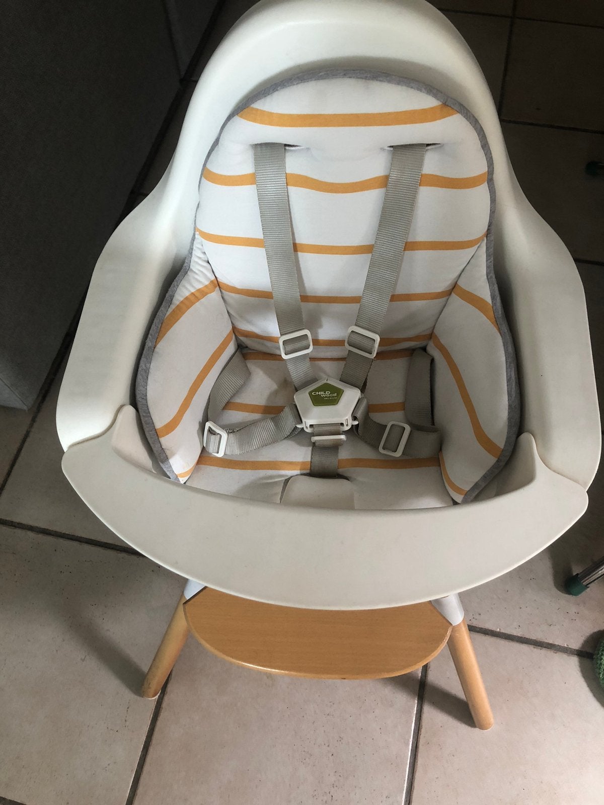 Kindereetstoel Childwood, Enfants & Bébés, Chaises pour enfants, Enlèvement, Comme neuf, Ceinture(s)