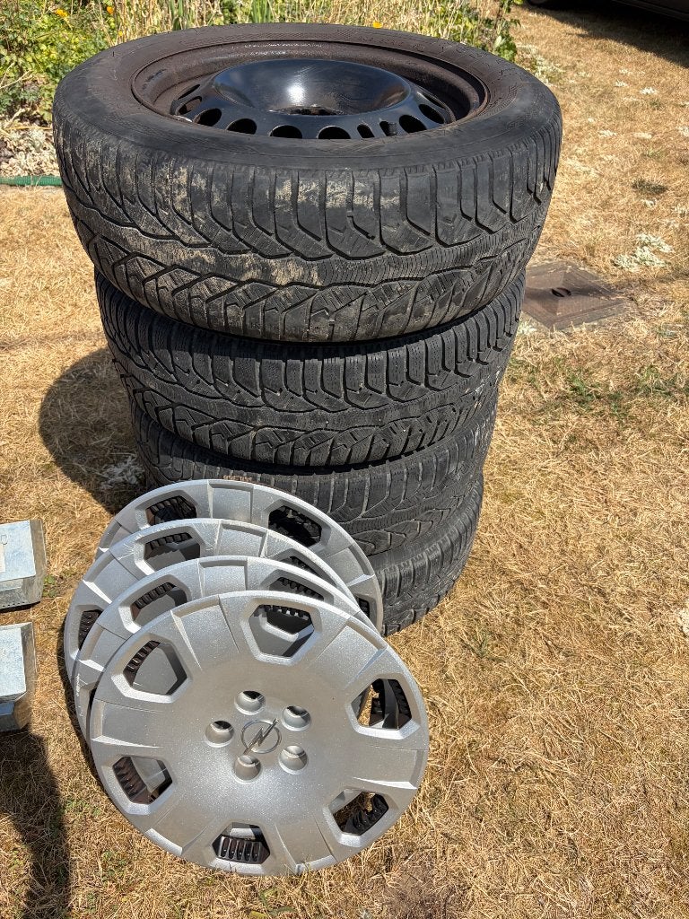 Winterbanden op velg Opel Astra J, Auto-onderdelen, Banden en Velgen, Ophalen, Gebruikt, 16 inch, Banden en Velgen