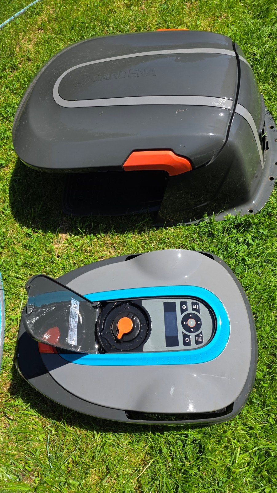 Gardena Smart Sileno Robot Lawn Mower + Garage Cover, Enlèvement