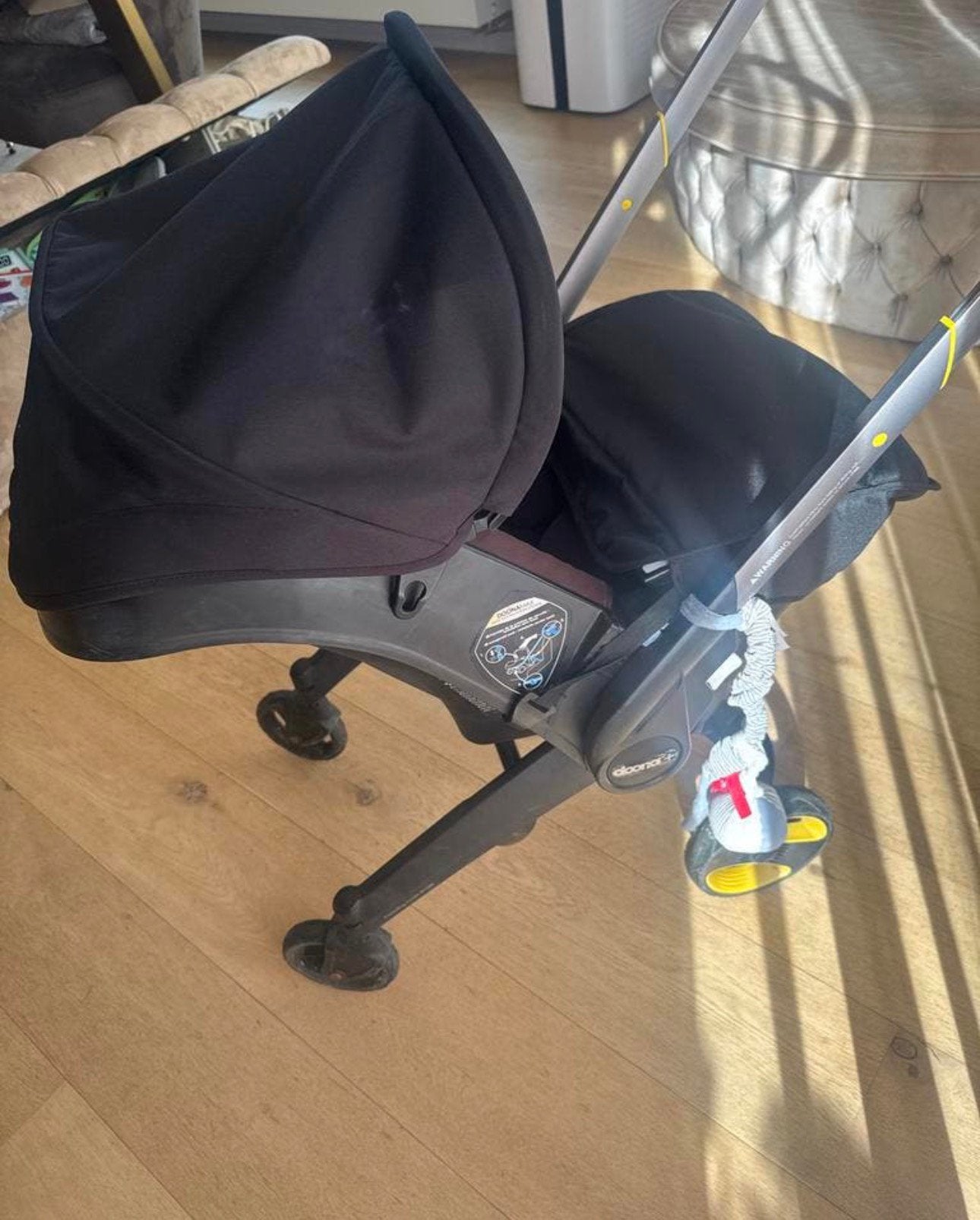 Doona+ autostoel en kinderwagen in één, Kinderen en Baby's, Ophalen, Zo goed als nieuw, Zonnekap