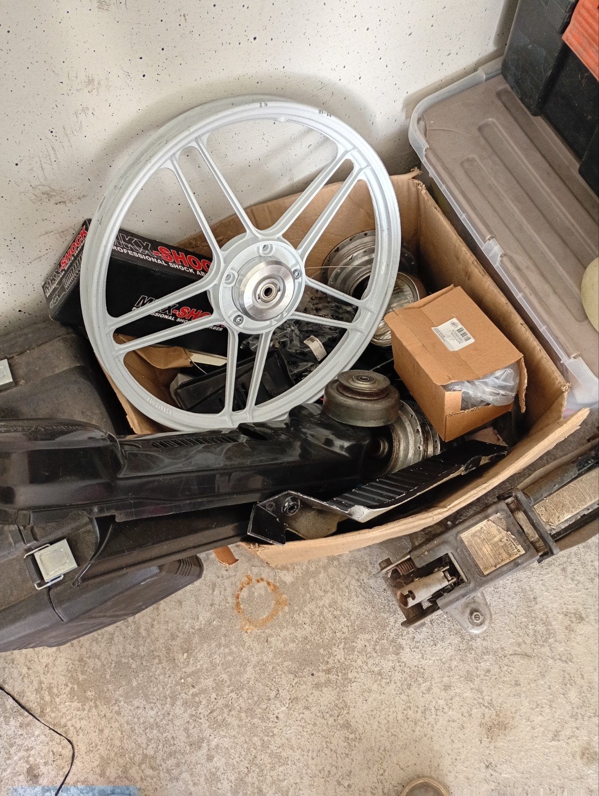 doos onderdelen Honda Camino, Ophalen