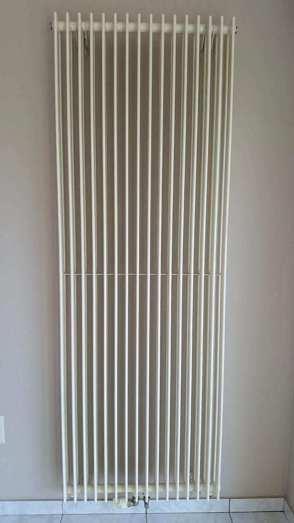 Radiatoren, Doe-het-zelf en Bouw, Verwarming en Radiatoren, Ophalen, Radiator, Zo goed als nieuw, 60 tot 150 cm