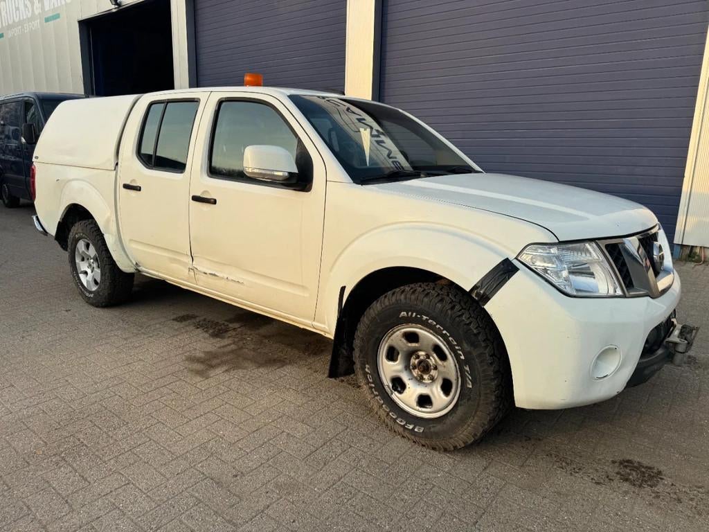 Nissan Navara *4WD-AIRCO-BELGIAN ORIGINE* (bj 2010), Autos, Autres modèles, Achat, 2270 kg, 4 portes