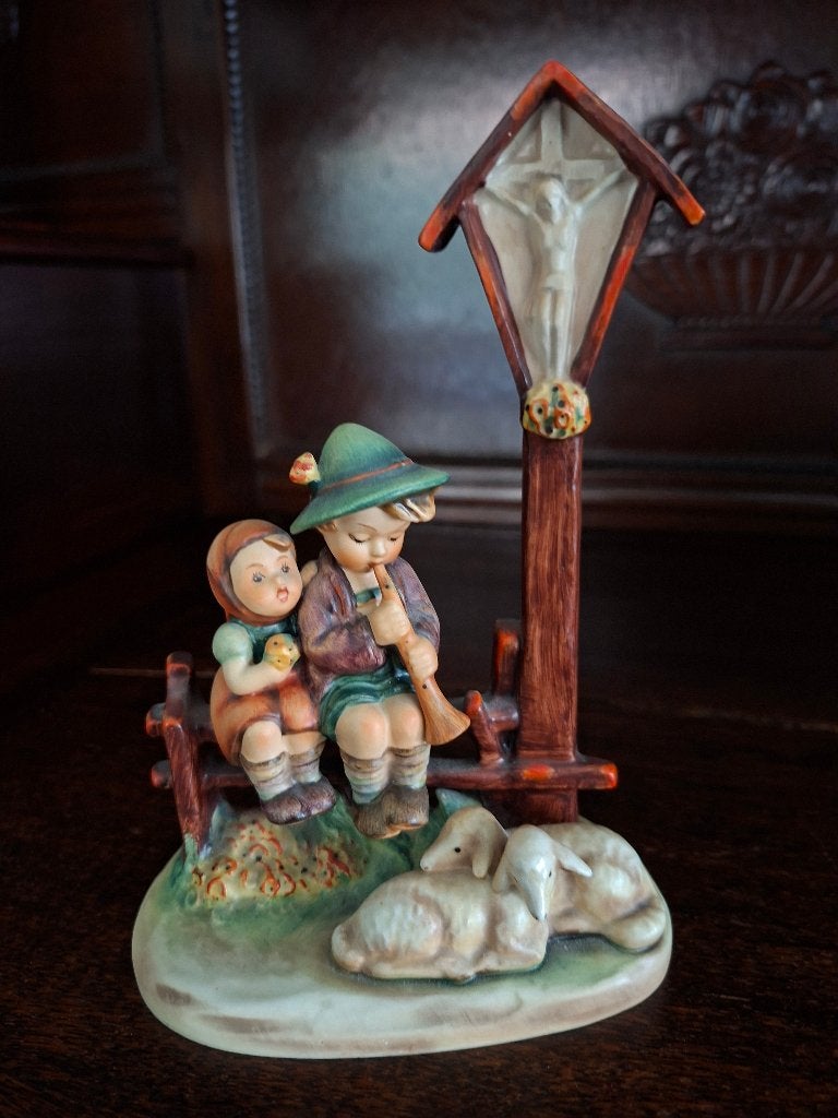 Hummeltje, Enlèvement ou Envoi, Marqué, Pierre ou céramique, Statue