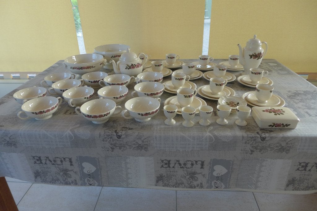 servies, Ophalen, Zo goed als nieuw, Kom(men)
