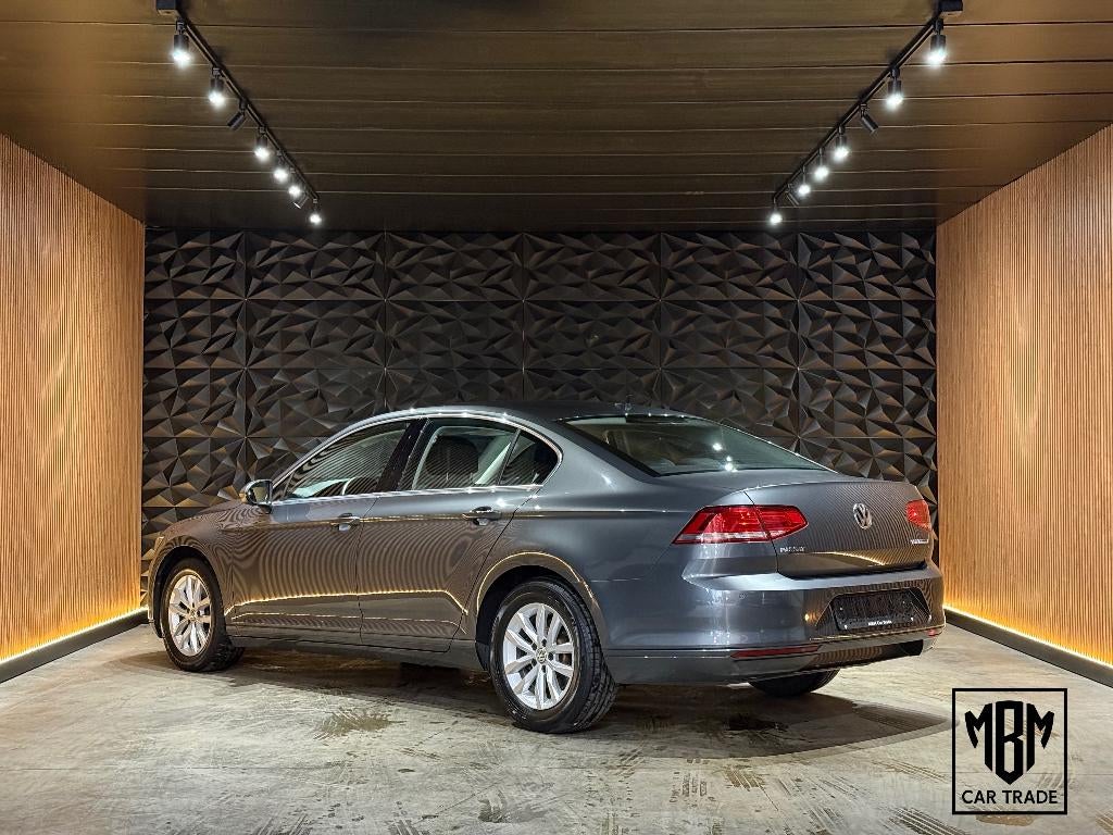 ✅Volkswagen Passat 1.6TDI GARANTIE Acc Navi Camera 1.eig PDC, Voorwielaandrijving, 4 deurs, Stof, 4 cilinders