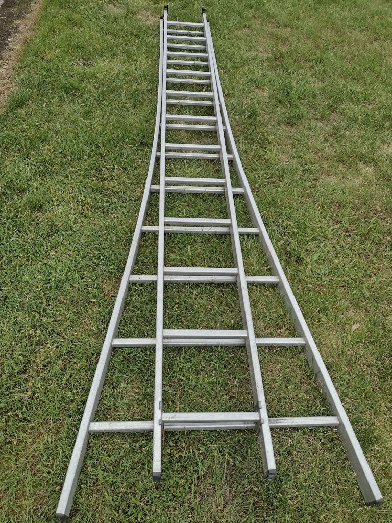 Aluminium ladder 2 x 12 treden, Enlèvement, Utilisé, Échelle