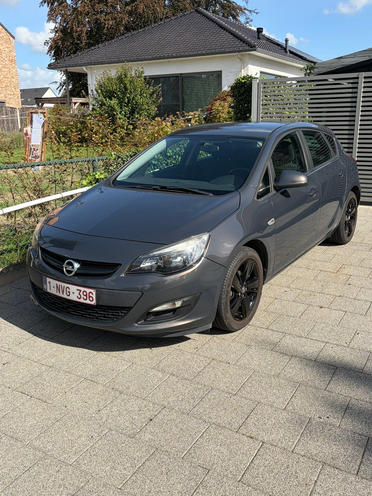 Opel Astra 1.4 benzine 2013, Autos, Achat, Boîte manuelle, Noir, 5 portes