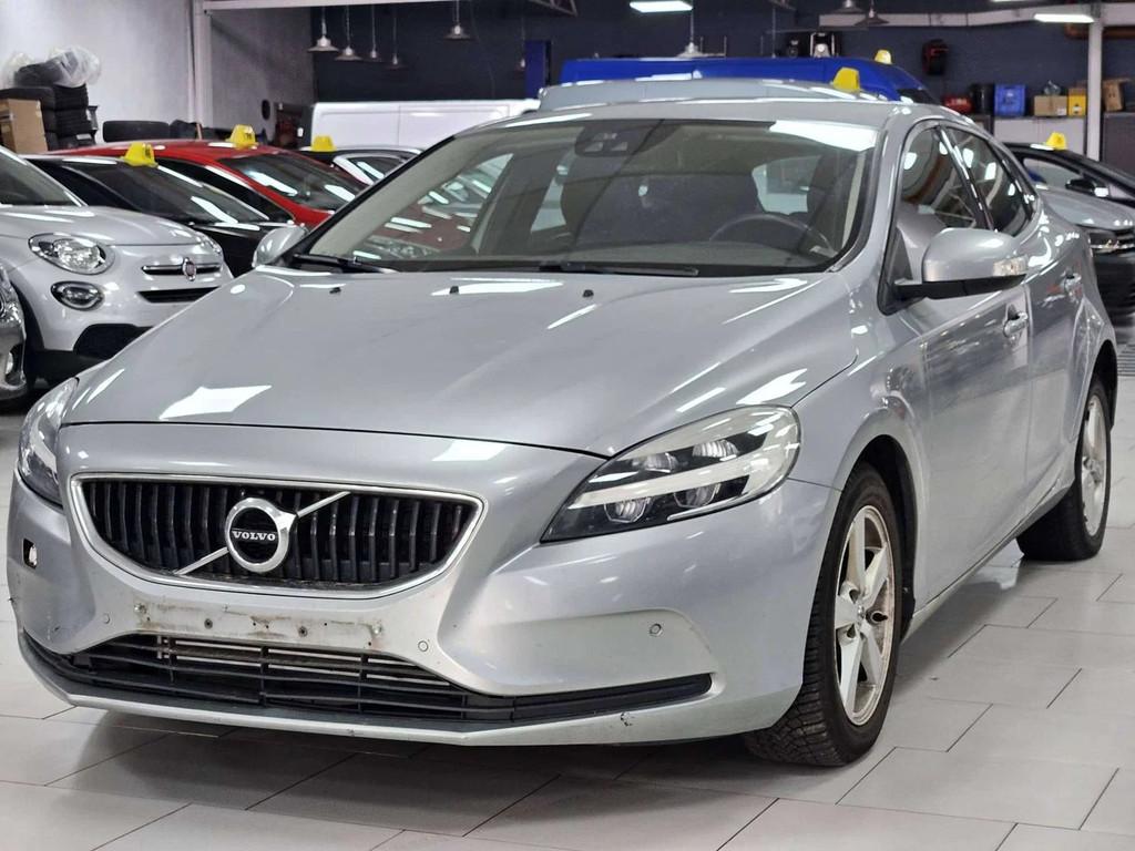 Volvo V40 2.0 D2 ( POUR MARCHAND OU EXPORT ), Autos, Volvo, Argent ou Gris, Achat, Euro 6, Entreprise