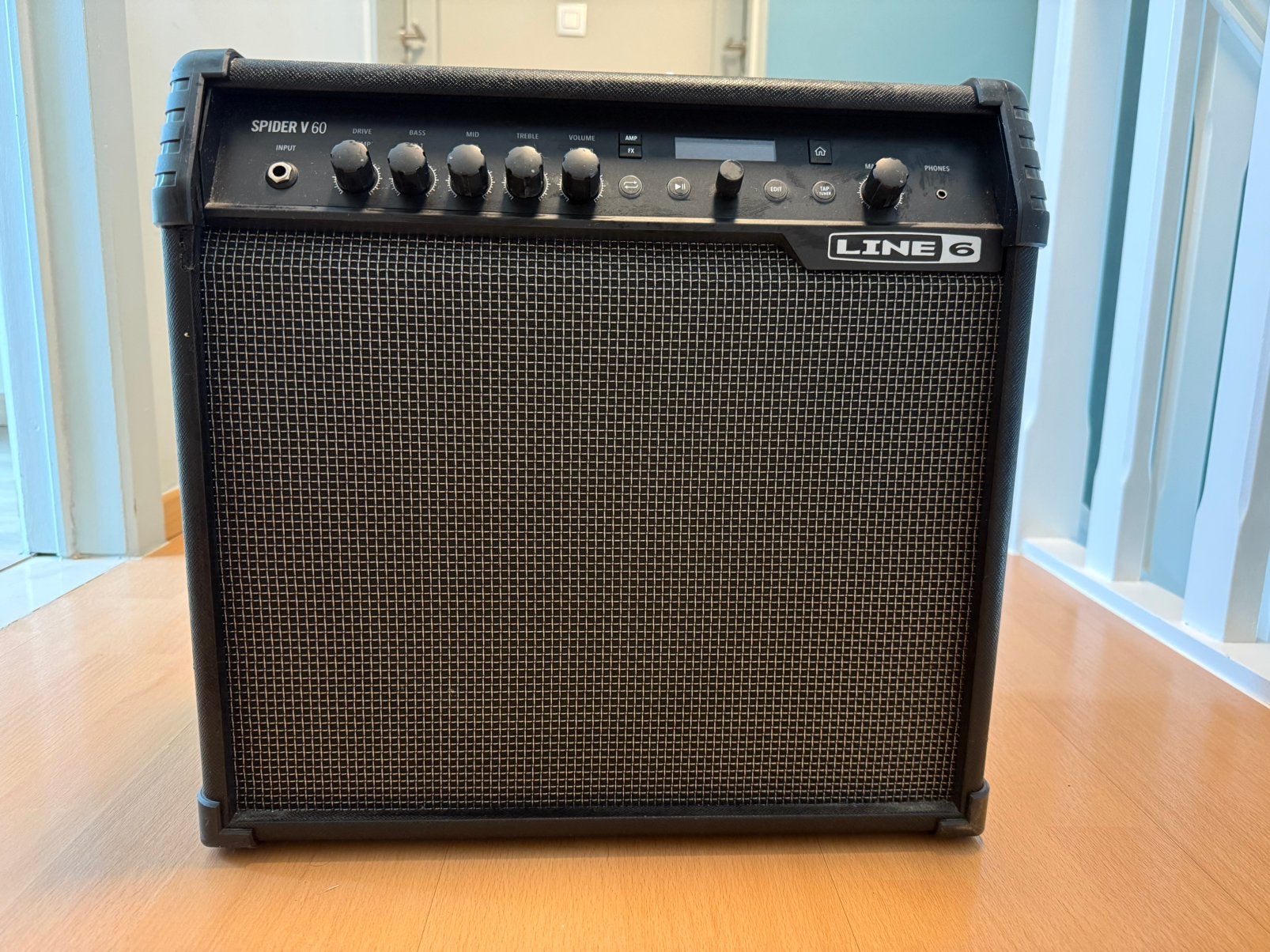 Versterker Line 6 Spider V60, Muziek en Instrumenten, Versterkers | Bas en Gitaar, Zo goed als nieuw, Ophalen