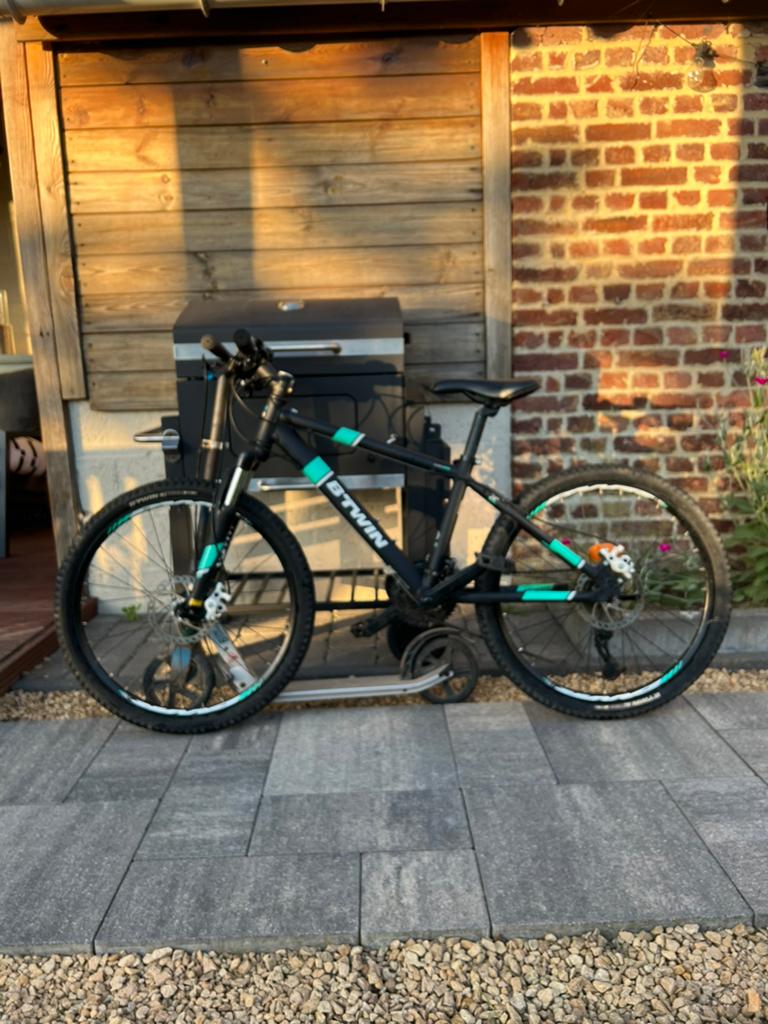 B-TWIN kinder mountainbike, Autres marques, Enlèvement, Utilisé, Moins de 45 cm
