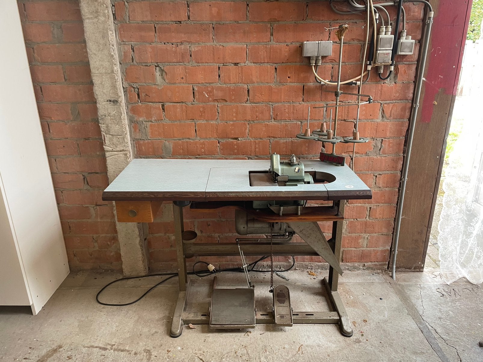 Industriële overlockmachine, Hobby en Vrije tijd, Gebruikt, Lockmachine, Industrieel, Ophalen