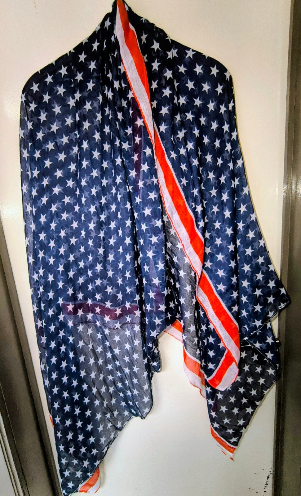 Grand foulard., Enlèvement ou Envoi, Neuf, Écharpe