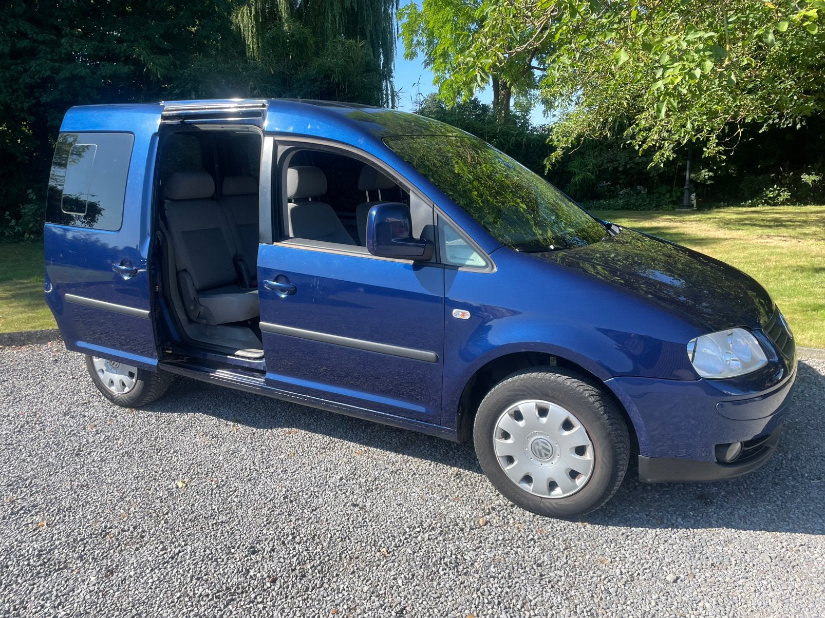 VW Caddy Life 1600 cc à essence, Autos, Entreprise, 5 portes, Alarme, 5 places