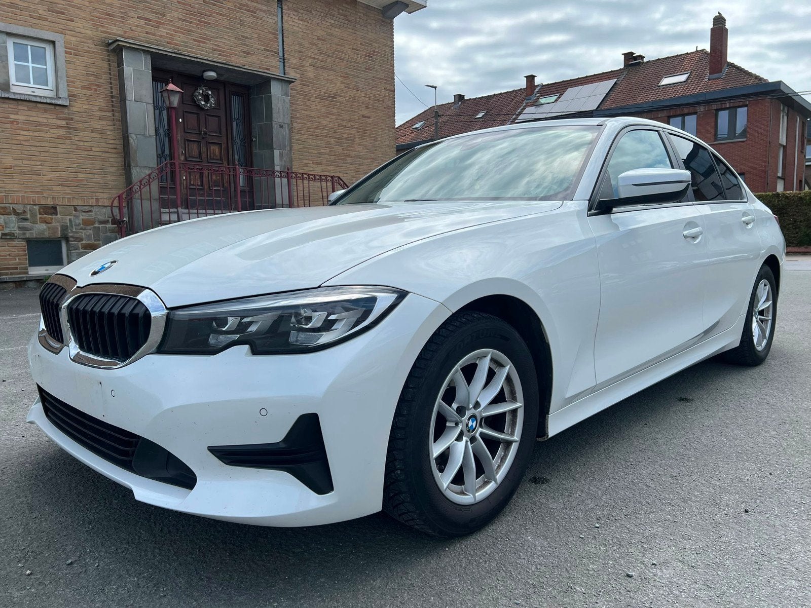 BMW 318 D EURO6D, Cuir, Achat, Entreprise, Boîte manuelle