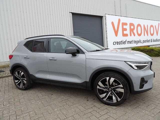 Volvo XC40 2.0 B3 MHEV Ultimate, Autos, Argent ou Gris, Achat, Entreprise, https://public.car-pass.be/vhr/5a15c912-e53b-41e4-9289-d6550ab43bd9