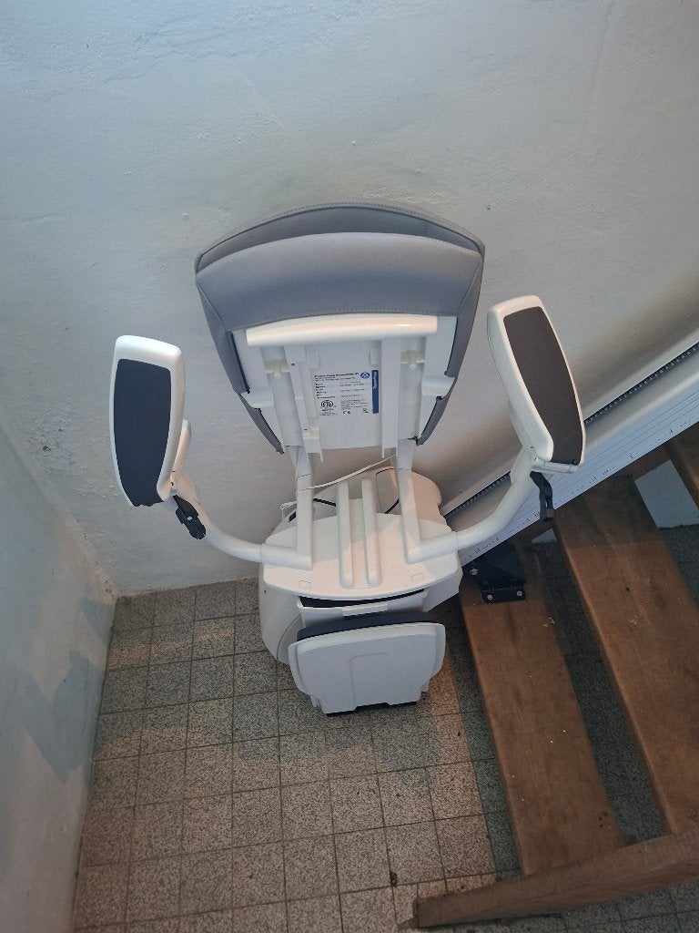 Traplift als nieuw  geen 2 maanden gebruikt ., Diversen, Trapliften, Ophalen