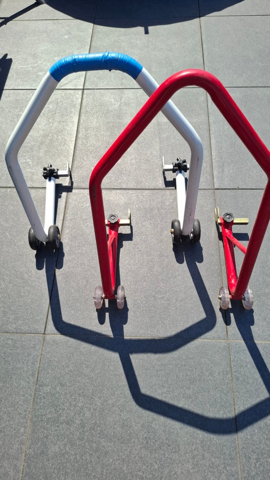 Moto paddockstand motorstandaard achterwiel standaard, Motoren, Ophalen