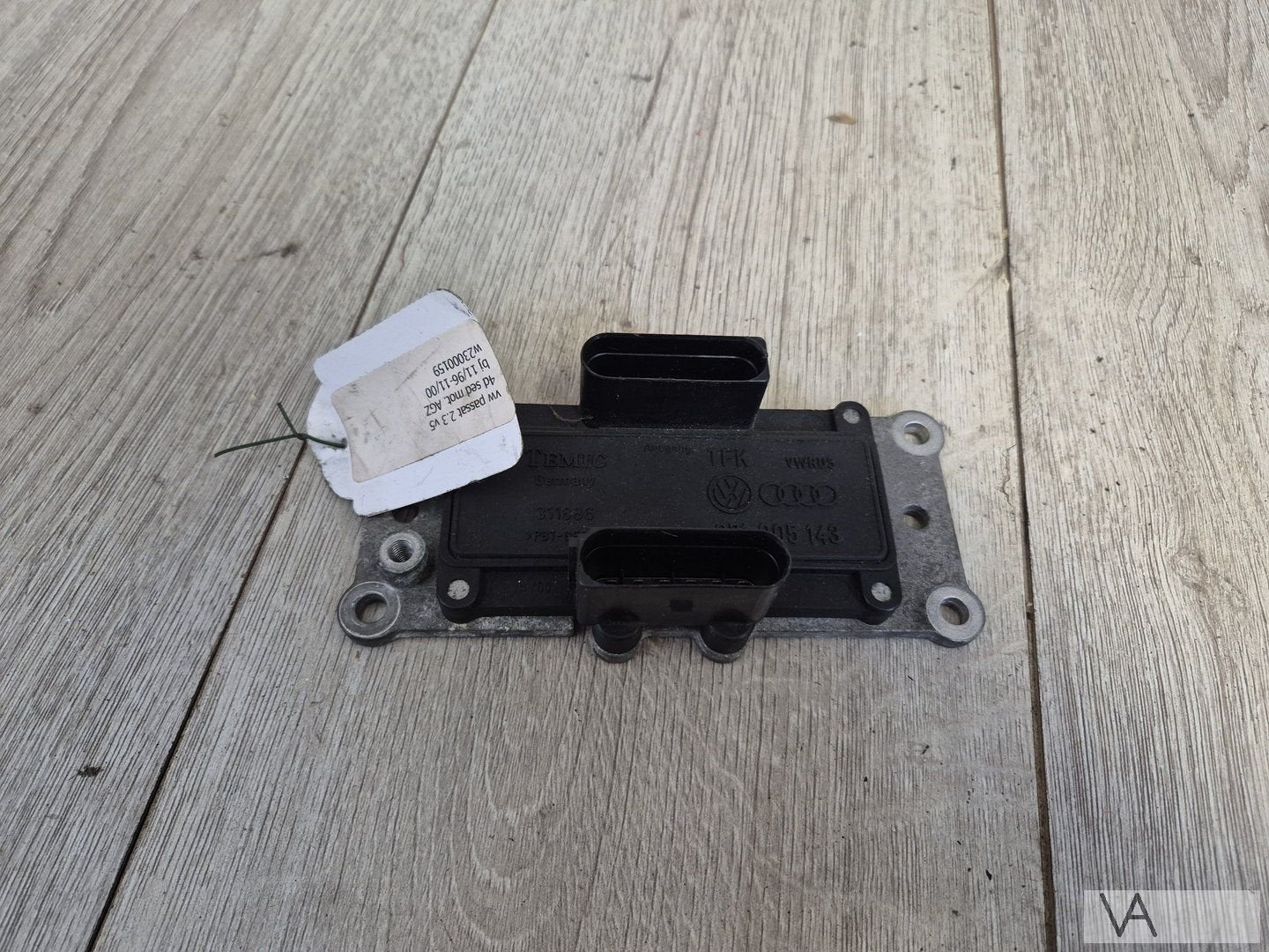 VW Golf 4 / Passat / Bora  Leon 2.3 v5 AGZ ontsteking module, Volkswagen, -, Utilisé, -